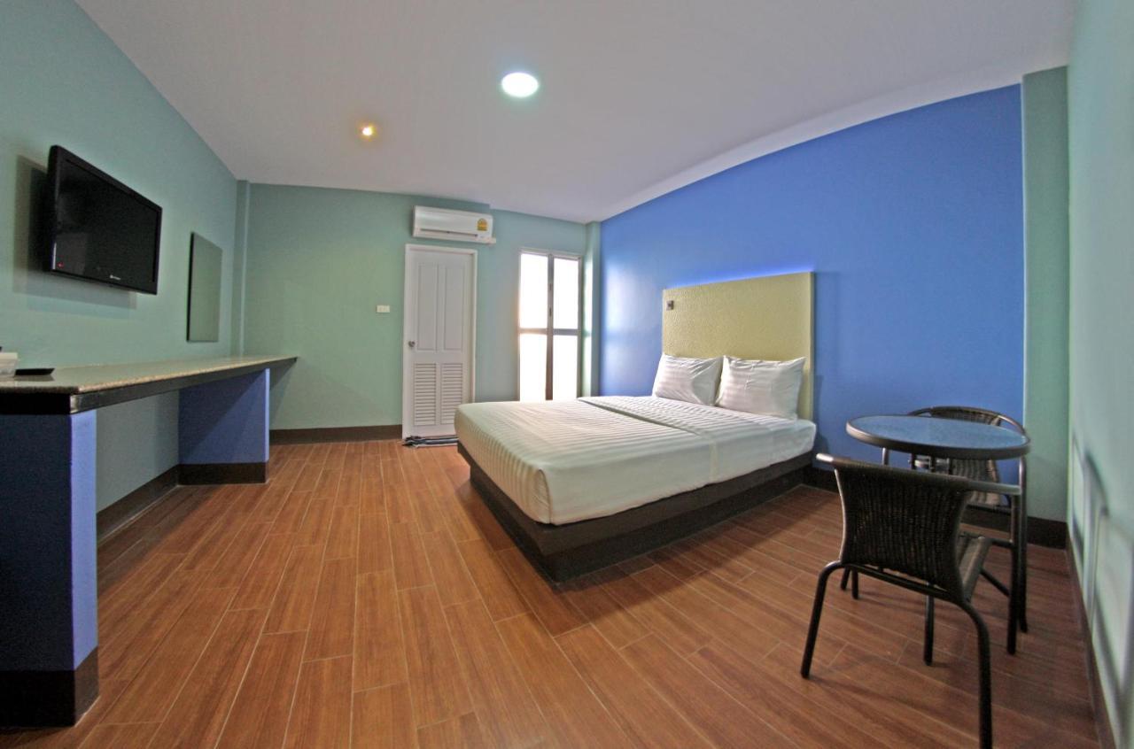 Central Park Hotel Сингбури Экстерьер фото